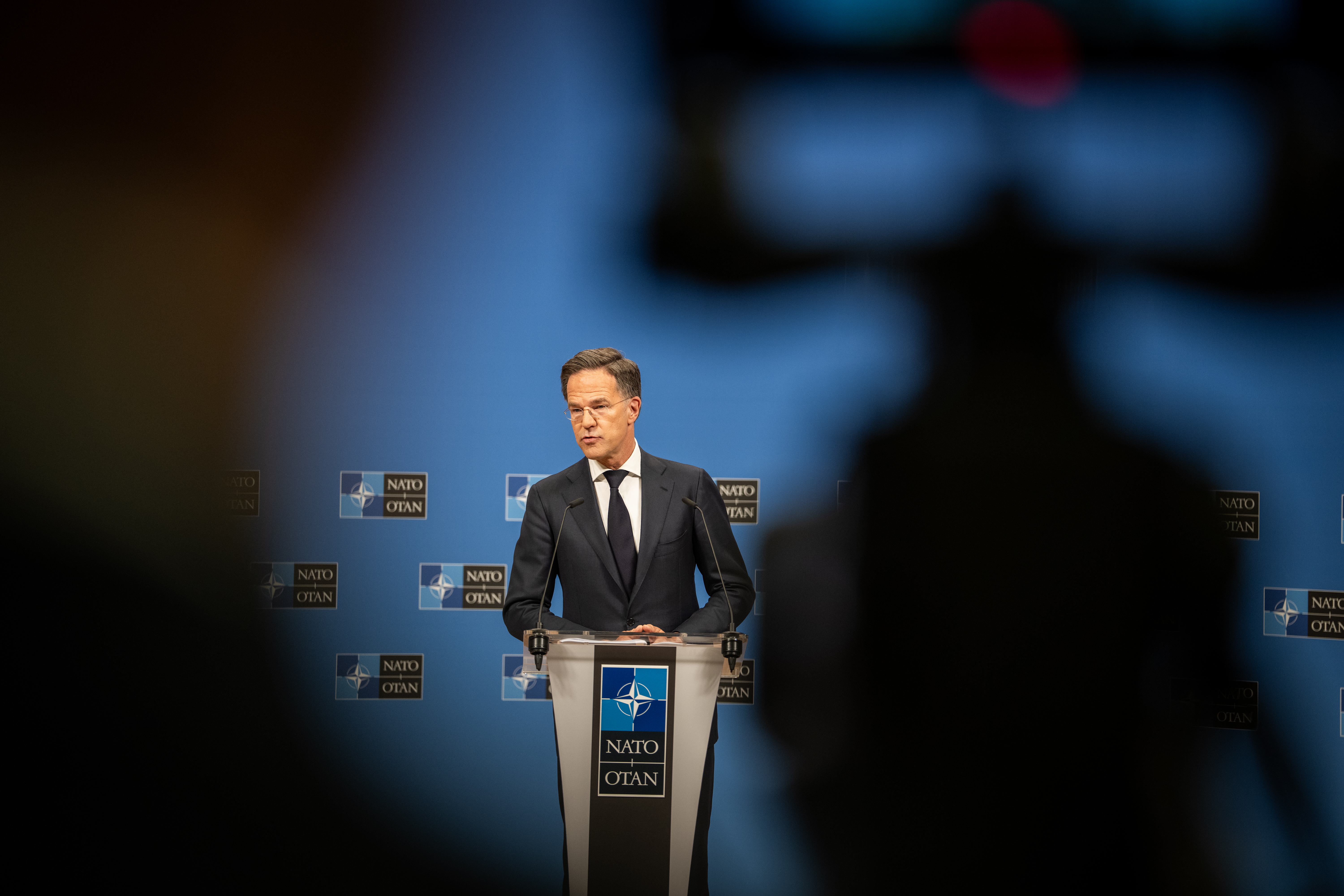 Secretarul general al NATO, Mark Rutte, conferință de presă susținută înaintea reuniunii miniștrilor afacerilor externe ai NATO, Bruxelles, Belgia, 20 mai 2026|Foto: NATO