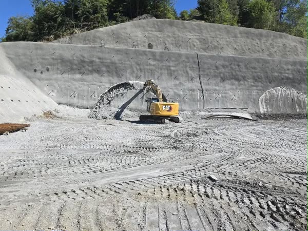 Tunelul Balota de pe secțiunea Boița - Cornetu a Autostrăzii A1 Sibiu - Pitești va avea 500 de metri. | Foto: Ionuț Scrioșteanu/Facebook