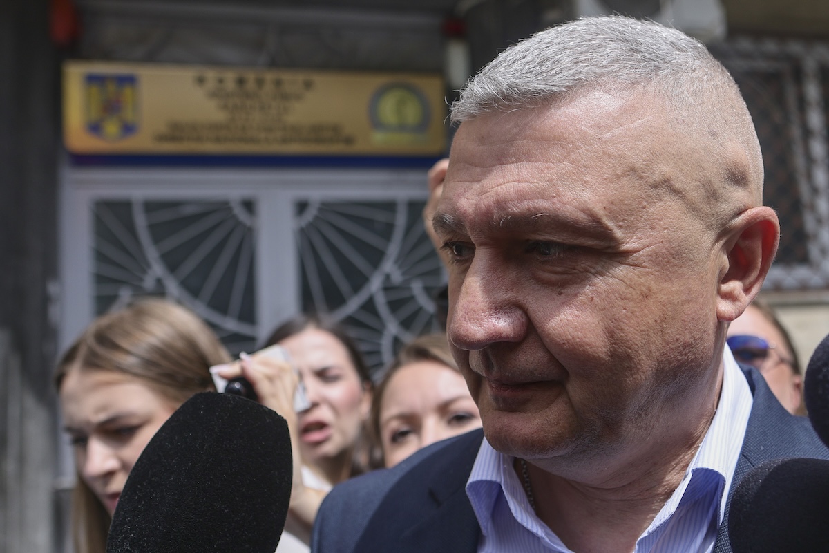 Șeful Statului Major, generalul Vlad Gheorghiță, la ieșirea de la sediul DNA Militar, în București, 2 iunie 2026 | Foto: Inquam Photos / Octav Ganea
