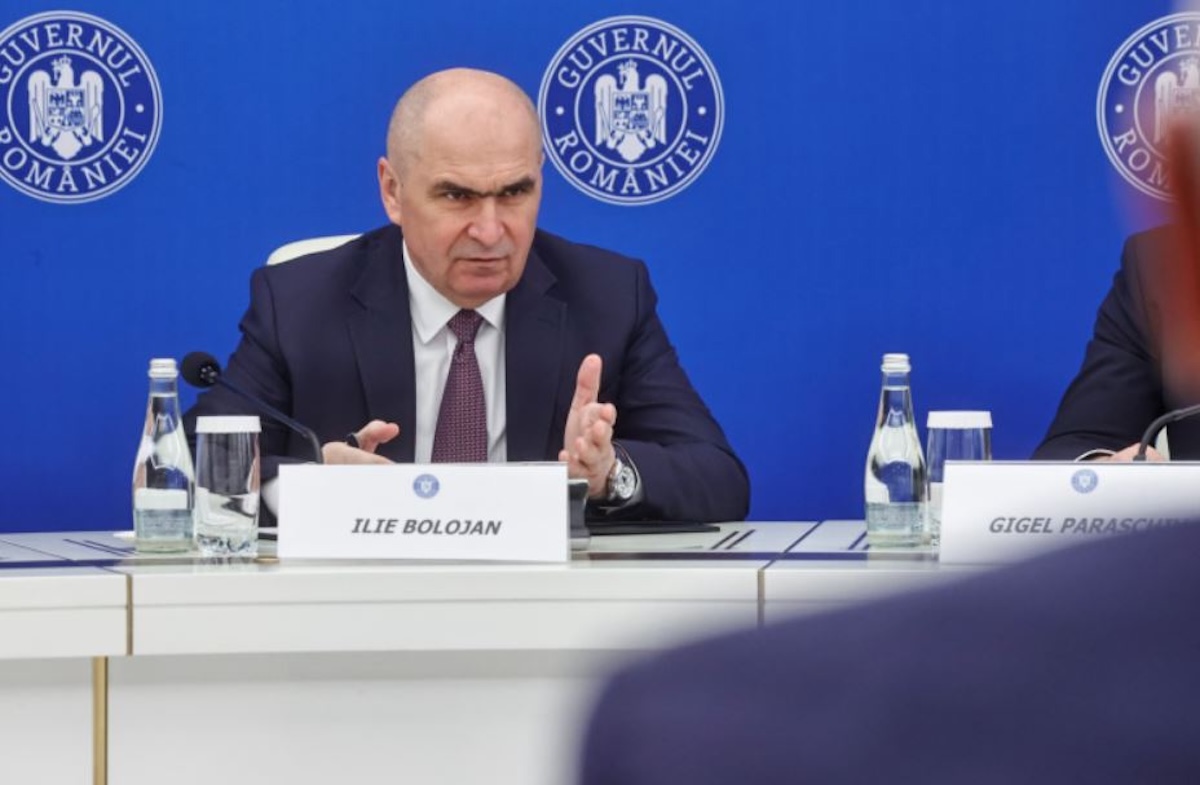 Premierul interimar, Ilie Bolojan, a propus un guvern PNL-USR-UDMR sau guvern minoritar PSD votat de liberali | Foto: gov.ro
