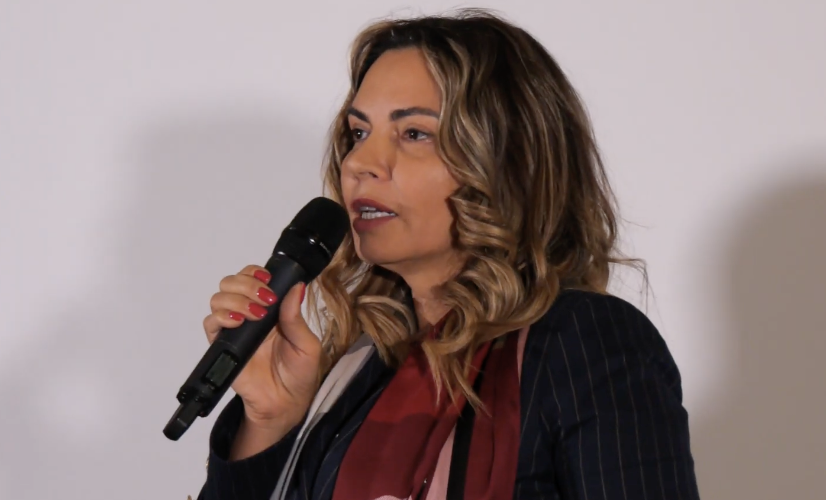 Odeta Nestor este cercetată de procurorii DNA într-un dosar de corupție în care este acuzată de complicitate la luare de mită, dare de mită și instigare la folosirea unor informații nedestinate publicității. | Foto: YouTube - casinoinsidero