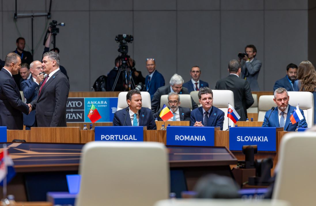 România alocă 3,7% din PIB pentru apărare și securitate, în 2026. Nicușor Dan: „Lucrăm pentru dezvoltarea unei industrii de apărare transatlantice mai puternice”.|Foto: presidency.ro