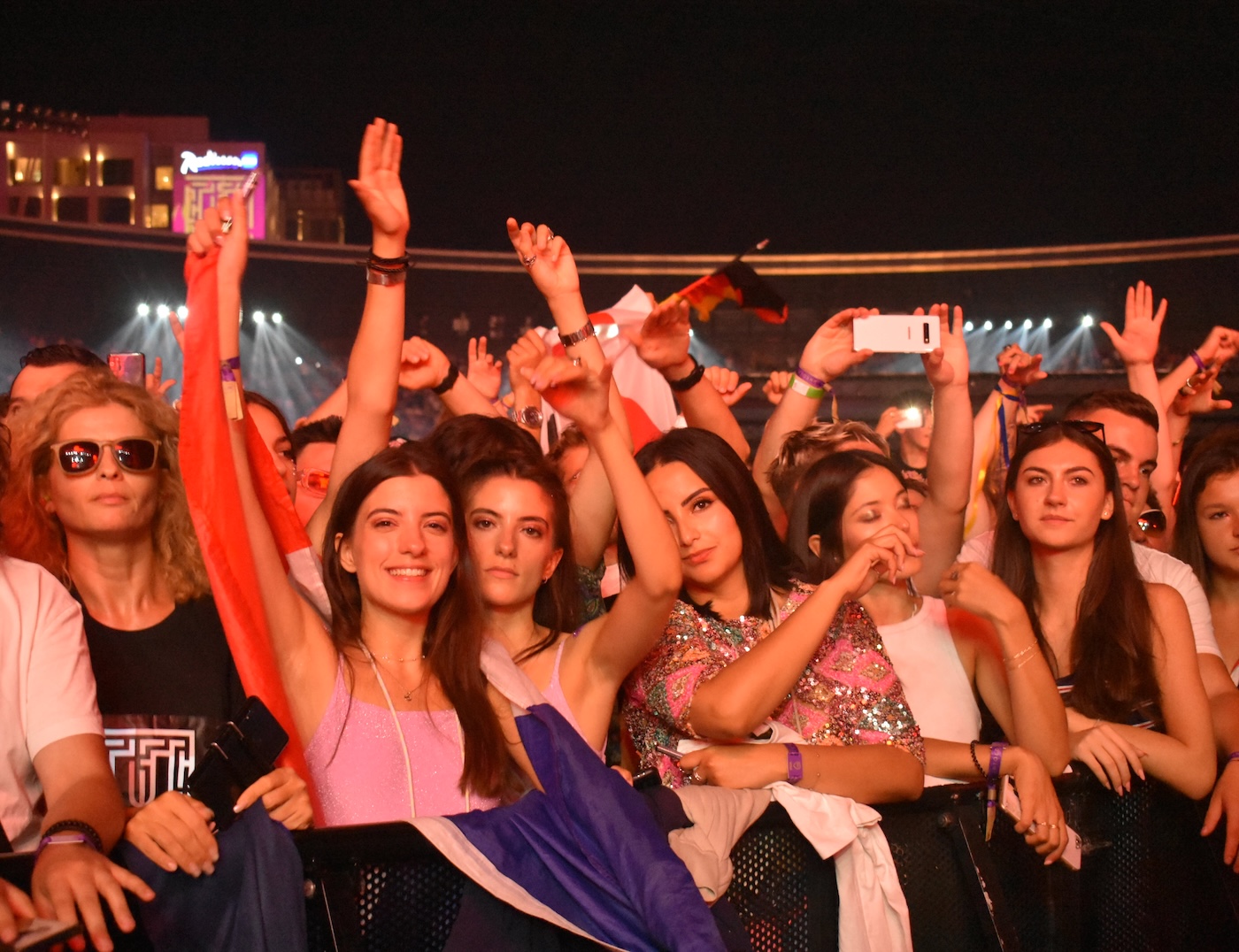 UNTOLD devine primul festival din Europa care oferă testare HPV și ecografii de sân GRATUITE