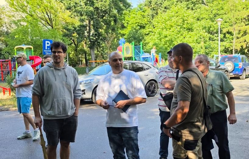 Soluții pentru cartiere: trasee pietonale, acces sigur pentru copii spre grădiniță și parcări reconfigurate. Dan Tarcea: „Propunerile bune vin din discuțiile directe cu oamenii”.