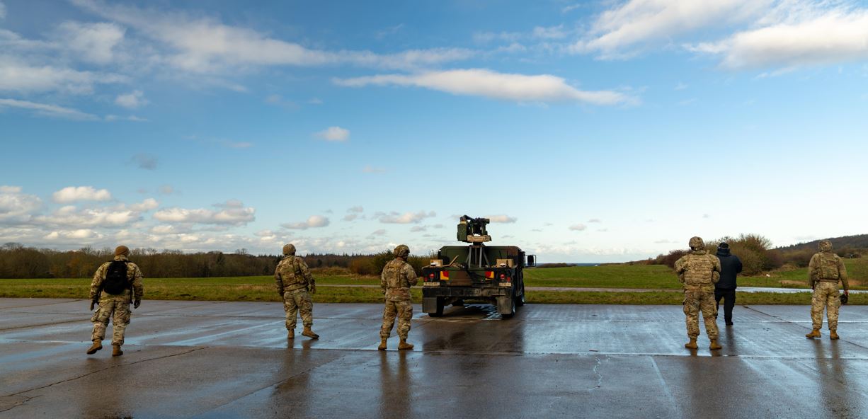 |în imagine: Trupele americane testează tehnologii de combatere a dronelor în Germania pentru a consolida apărarea aeriană a NATO, 20 noiembrie 2025|Foto: NATO
