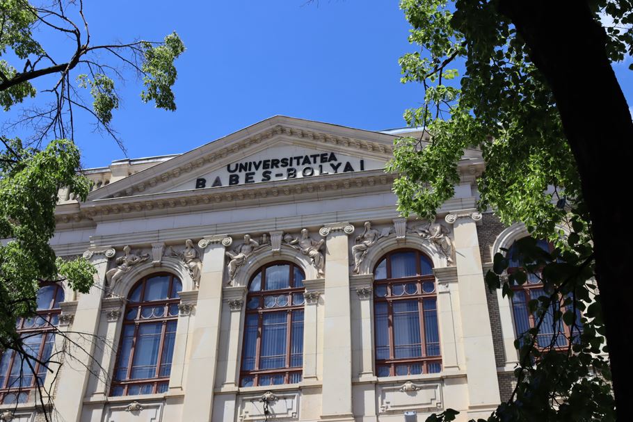 Admitere UBB: Măsuri de sprijin și condiții adaptate de desfășurare a concursului pentru candidații cu dizabilități la admiterea Universității Babeș-Bolyai pentru anul universitar 2026–2027
