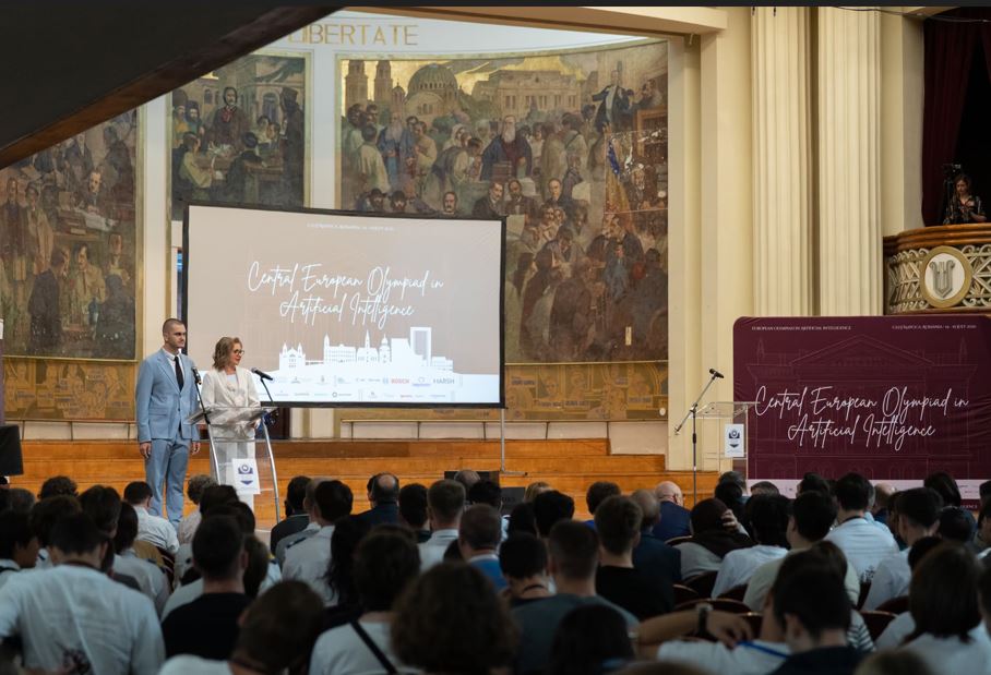Peste 200 de elevi din 32 de țări, la prima ediție a Olimpiadei Central Europene de Inteligență Artificială, găzduită de UBB