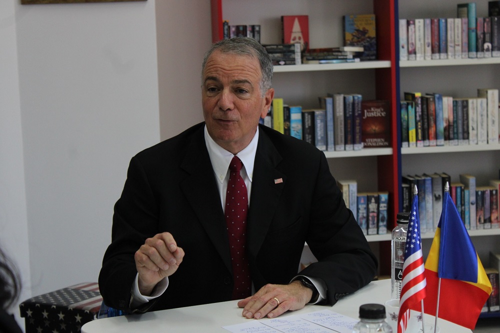 Darryl Nirenberg, Ambasadorul Statelor Unite ale Americii în România, a acordat ziarului Monitorul de Cluj un interviu în prima sa vizită oficială la Cluj-Napoca. |Foto: Mădălina Ivan - monitorulcj.ro