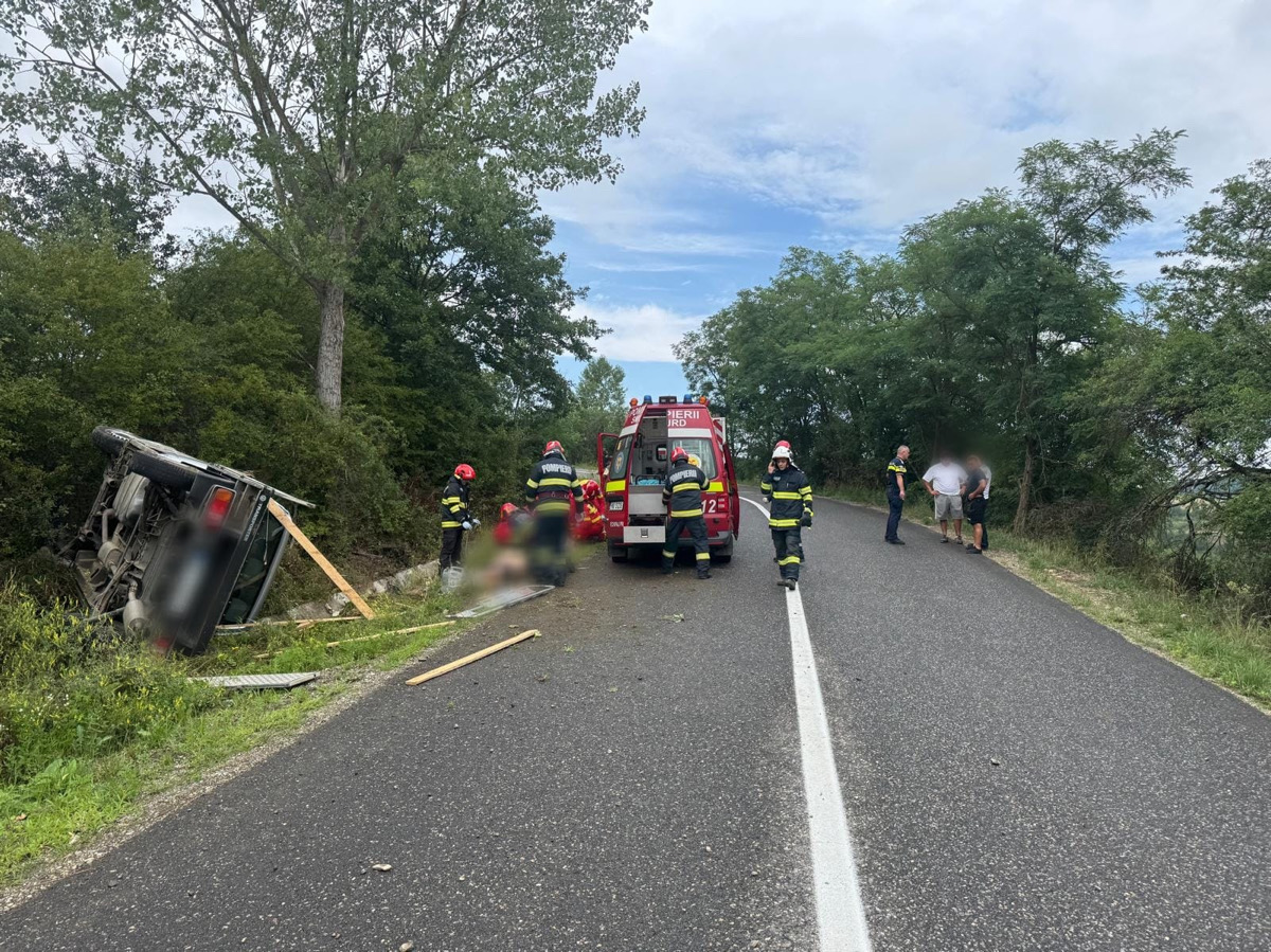 Un grav accident rutier s-a produs miercuri, 22 iulie, pe DJ108B, la intrarea în localitatea Pustuța, comuna Recea-Cristur. | Foto: IPJ Cluj