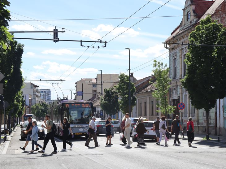 AUR câștigă teren, iar nemulțumirea românilor atinge un nivel uriaș / Foto: monitorulcj.ro
