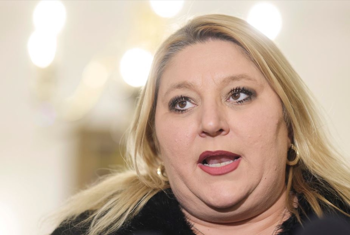 Diana Șoșoacă, transportată la spital în urma unui accident rutier (surse) | Foto: Inquam Photos / Octav Ganea