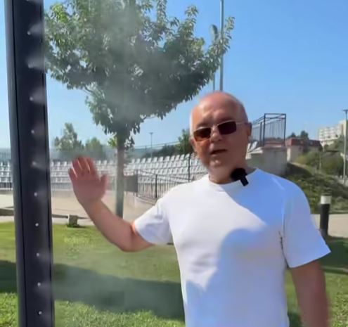 Noi sisteme de răcorire în spațiul public, la Baza sportivă Gheorgheni. Emil Boc: „O opțiune foarte bună pentru perioadele caniculare”.
