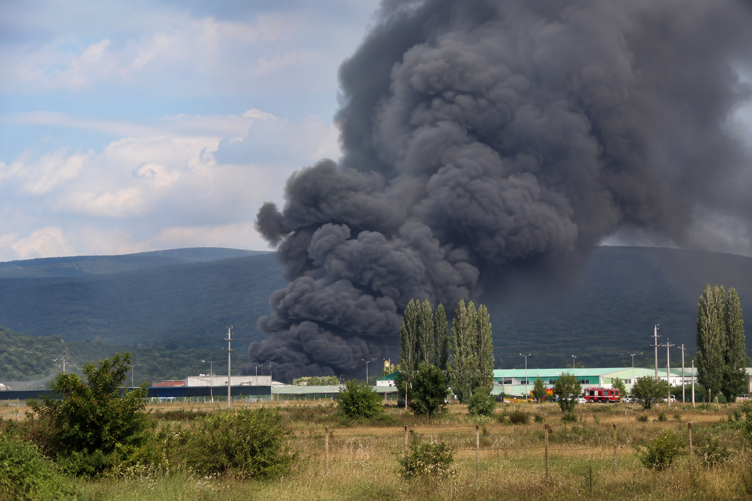 Explozie puternică la o fabrică de muniții din Bulgaria care furnizează arme Ucrainei. 300 de muncitori au fost evacuați!