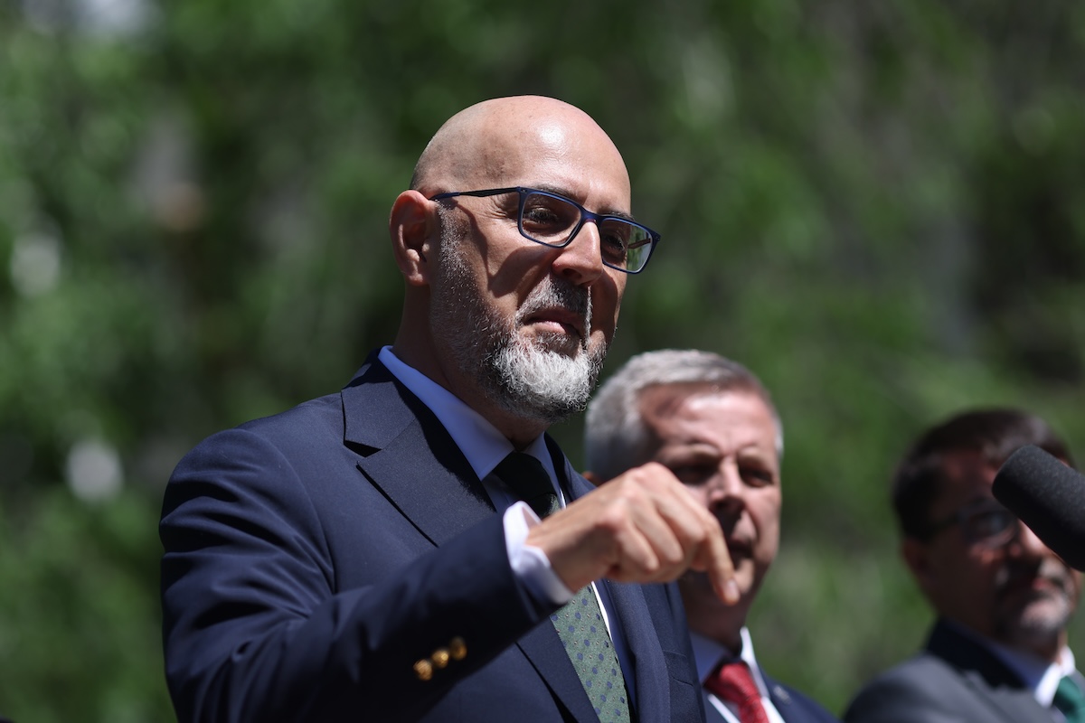 UDMR l-ar putea susține pe Grindeanu pentru funcția de premier. Kelemen Hunor: „Se poate discuta”. | Foto: Inquam Photos / George Călin