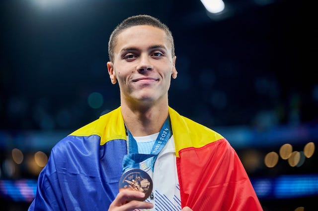 David Popovici a câștigat medalia de aur în proba de 100 de metri liber, la Campionatele Europene de natație desfășurate la Paris. | Foto: David Popovici / Facebook
