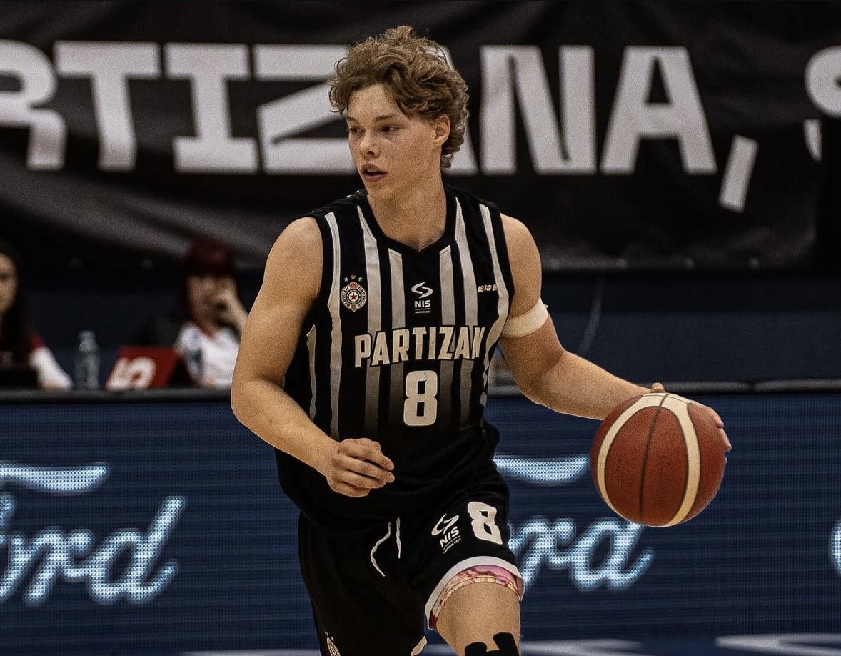 U-BT Cluj îl transferă pe Luca Illeș. Tânărul fundaș român vine de la Partizan Belgrad.