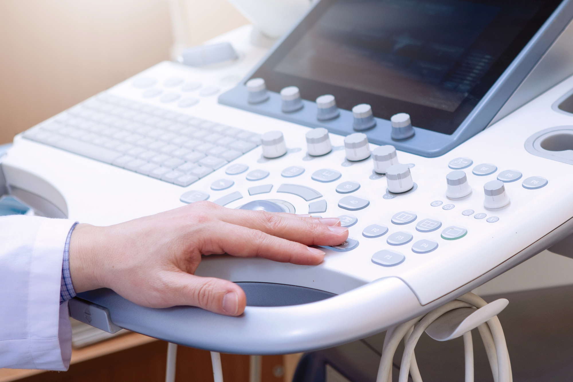 Posibile înțelegeri anticoncurențiale pe piața de dispozitive medicale. Au fost efectuate controale și la două firme din Cluj | Foto: DepositPhotos.com