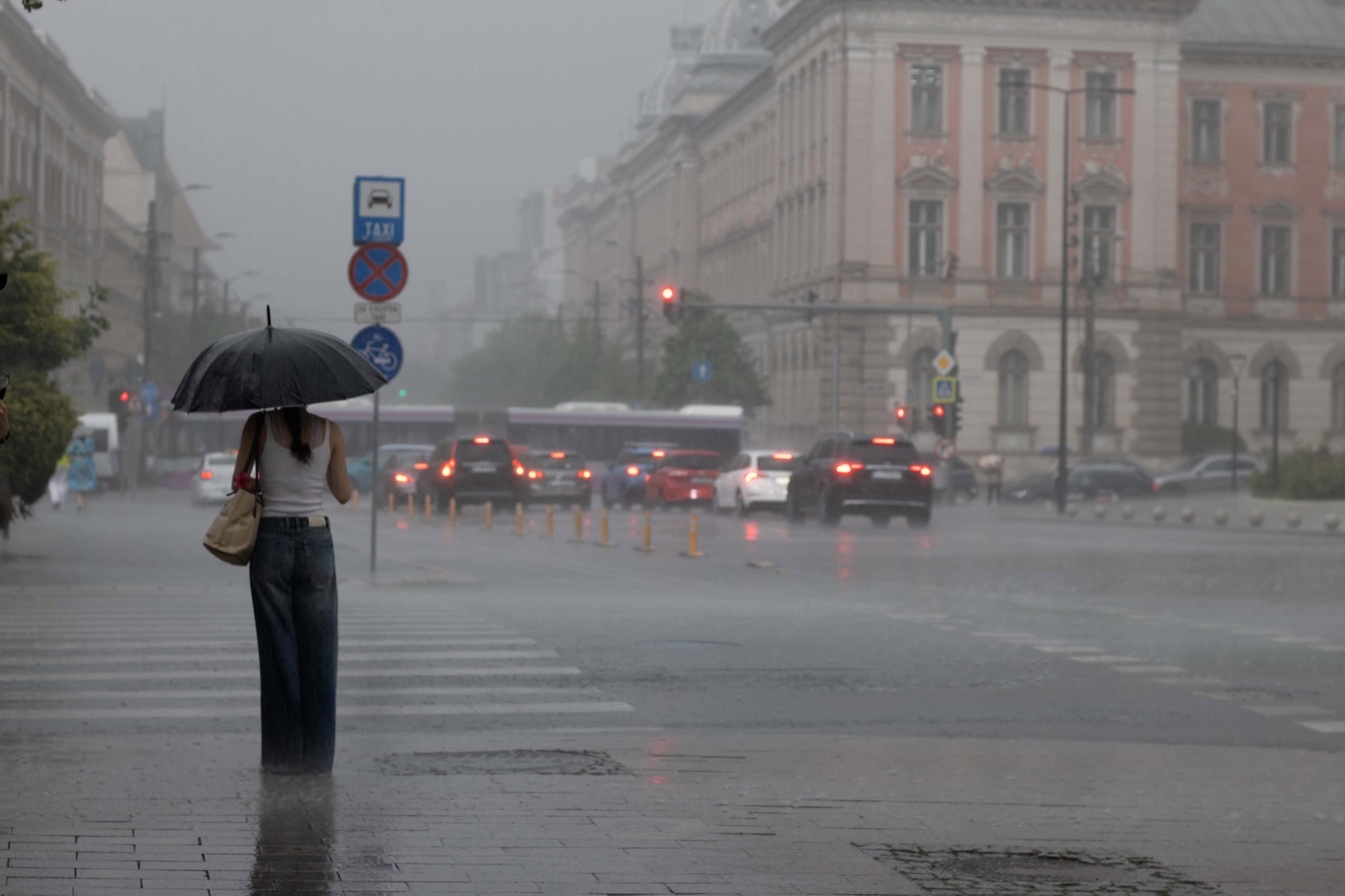 Cod galben de ploi torențiale și vânt puternic la Cluj | Foto: Valentina PRELIPCEAN, monitorulcj.ro