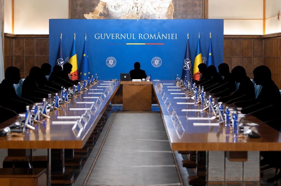 Guvern PSD-UDMR, condus de un independent: Scenariile luate în calcul de Nicușor Dan| Imagine generată cu ajutorul AI