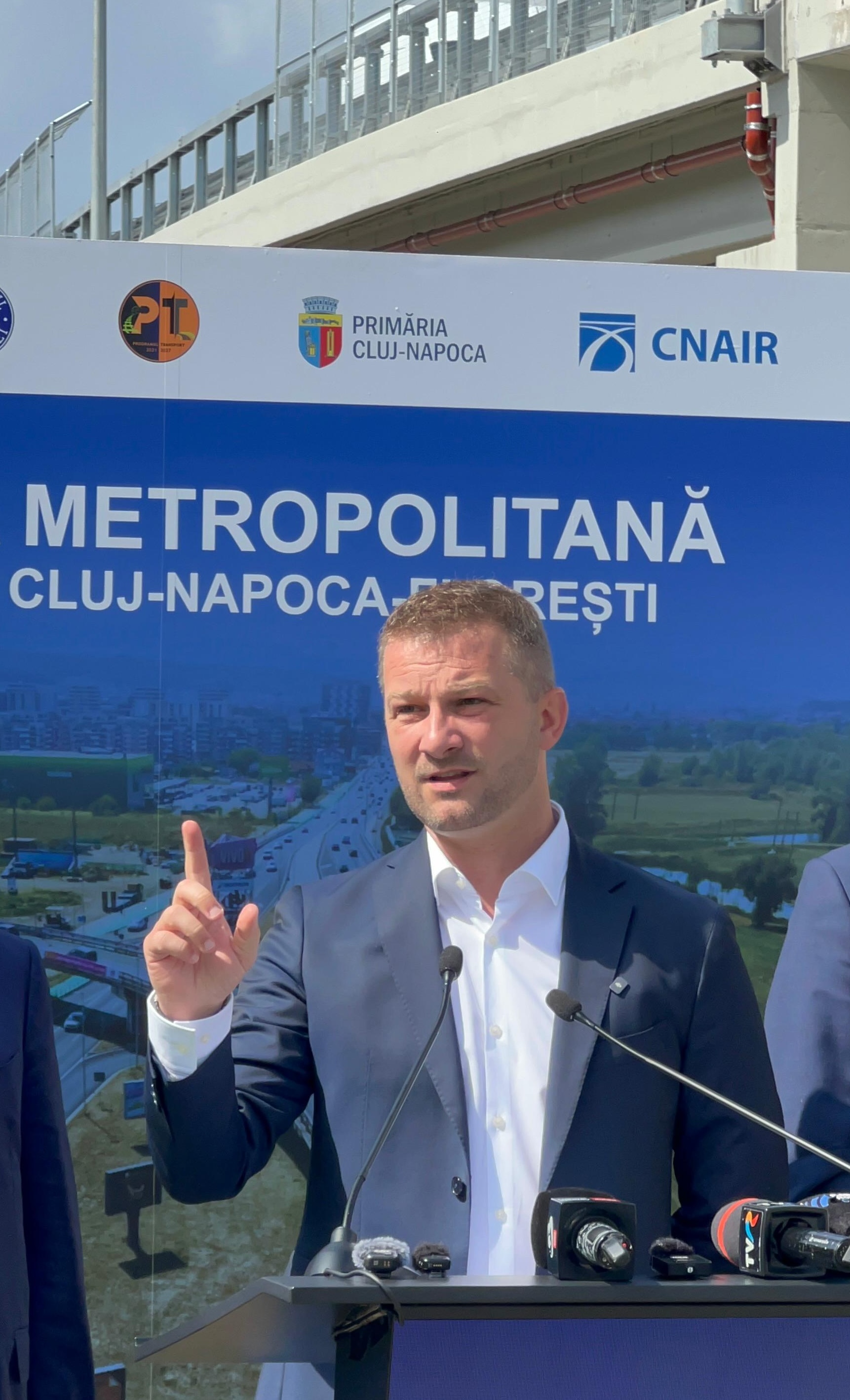 Bază CTP și drum lărgit la cinci benzi în Florești. Primarul Bogdan Pivariu: „Banda reversibilă va fi folosită doar pentru autobuze”.