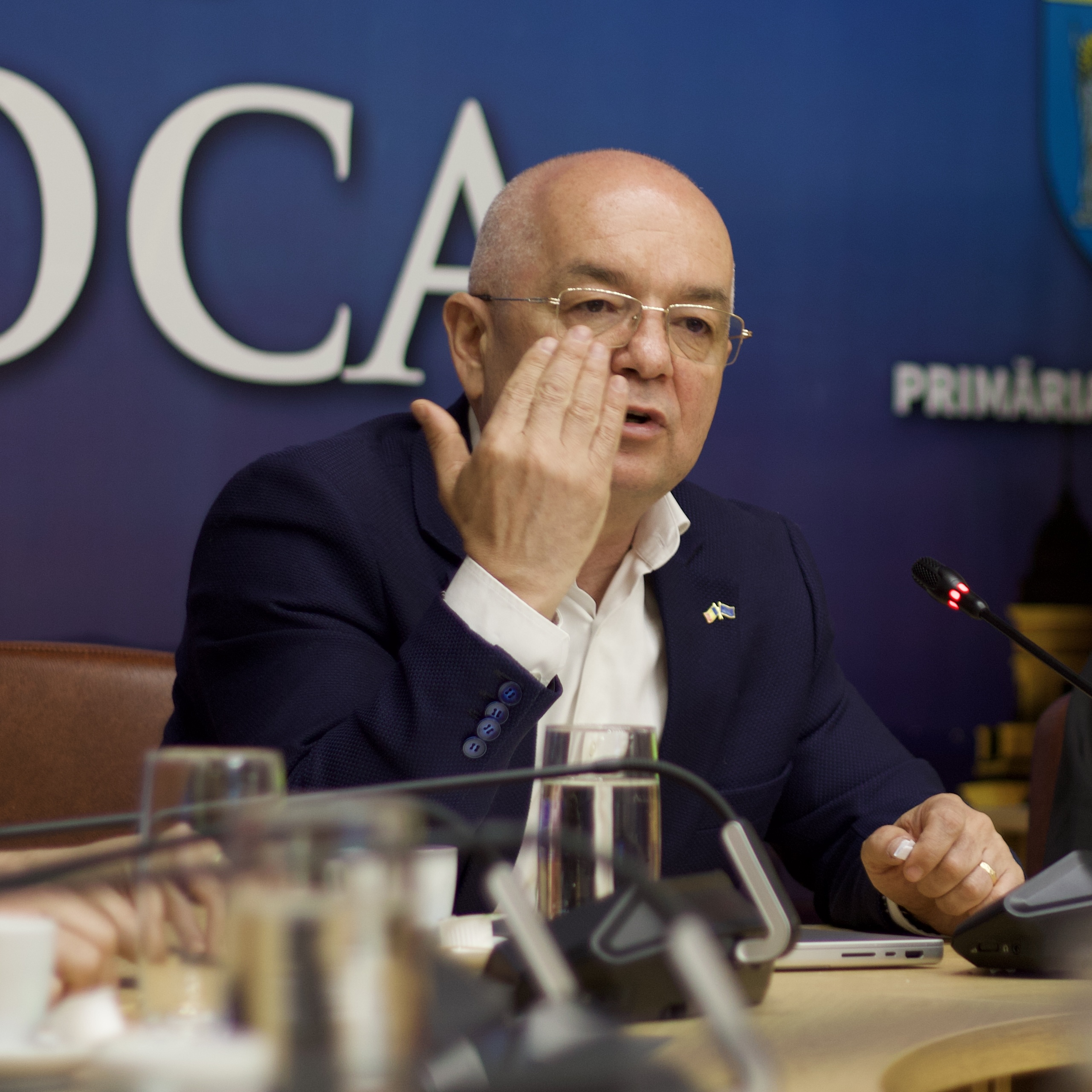 Emil Boc, mesaj pentru directorii de școli: „Vă fac de minune public și de rușine!”