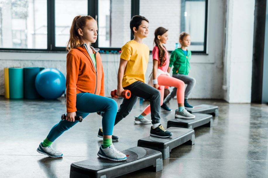 Facilitarea accesului la cultură și activități sportive pentru elevi: Vouchere de 700 de lei pentru elevii clujeni, acordate de Primărie