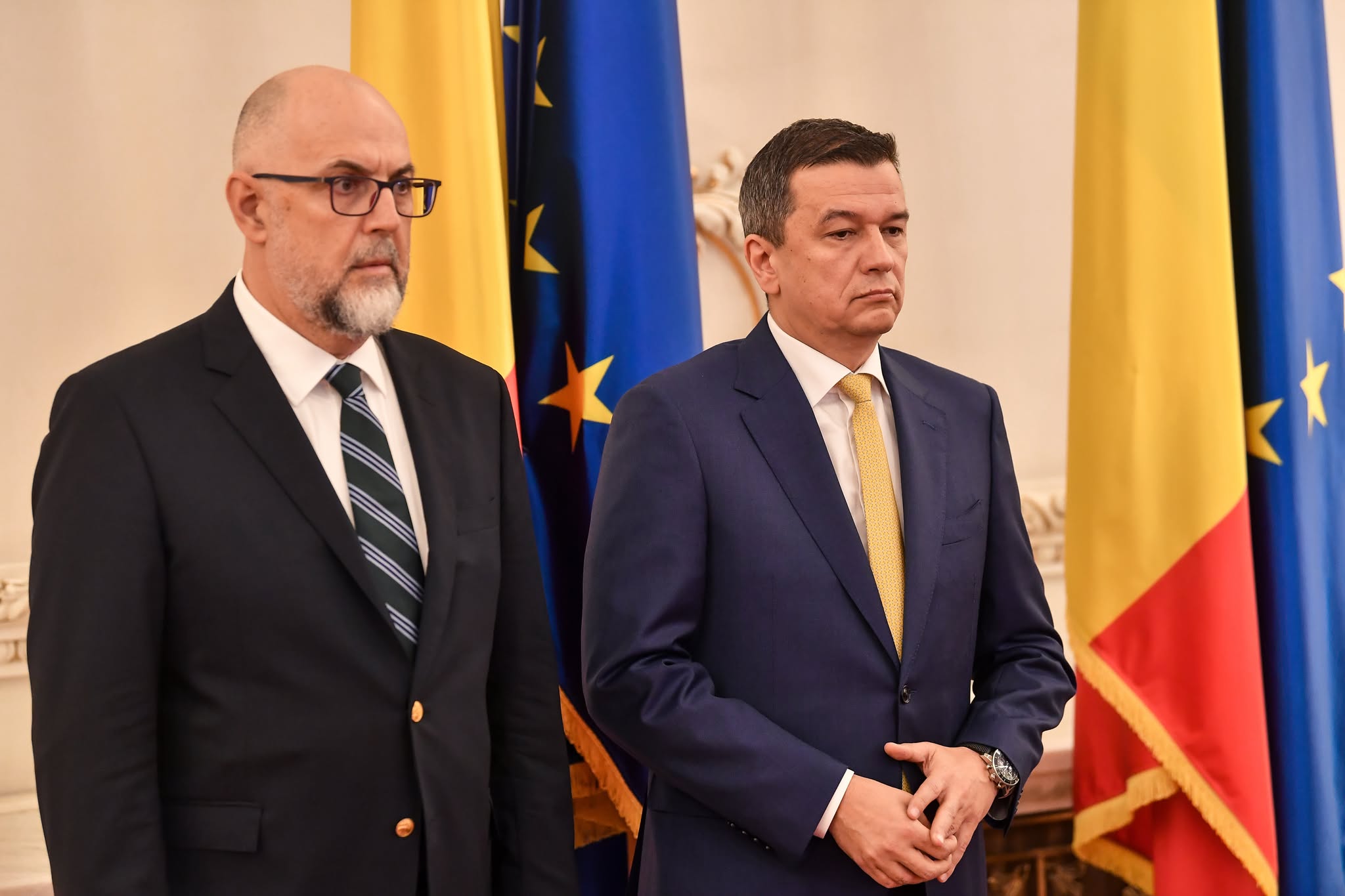 |în imagine: Kelemen Hunor, presedintele UDMR, si Sorin Grindeanu, presedintele PSD, participa la declaratii de presa dupa semnarea protocolului de constituire a Coalitiei de guvernare, la Palatul Parlamentului.|Foto: ALEX MICSIK/AGERPRES FOTO