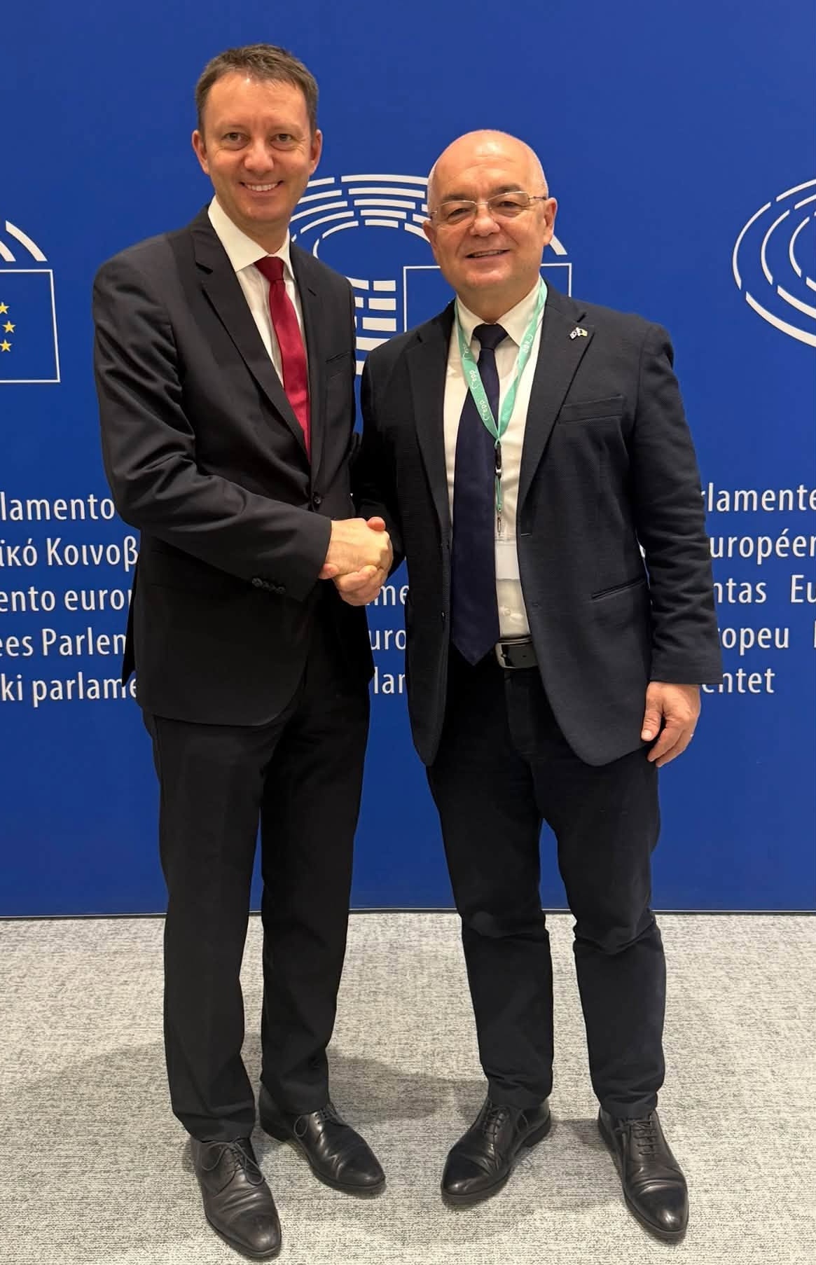 Emil Boc: „Cu Siegfried Mureșan avem șansa de a clădi o Românie puternică” | Foto: Facebook, Emil Boc