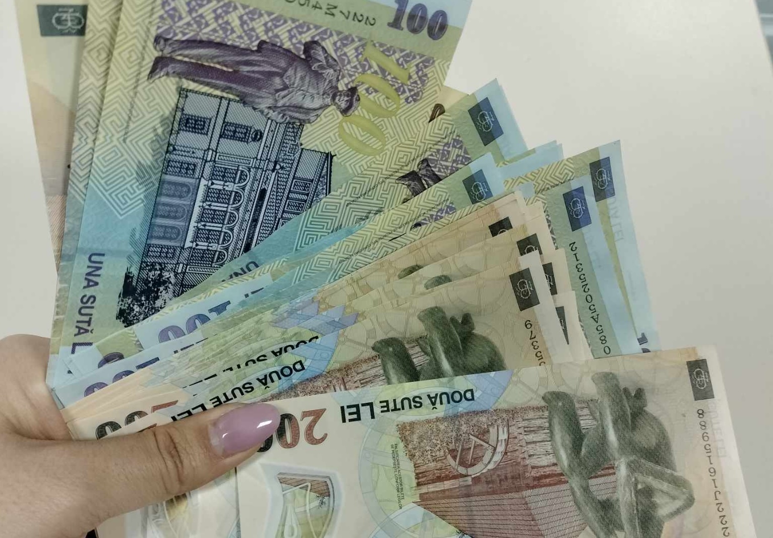 Indicele ROBOR la trei luni a crescut la 5,97%