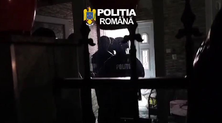 Percheziții în Cluj-Napoca și Florești: Trei tineri, reținuți într-un dosar de viol|Sursa: Poliția Română