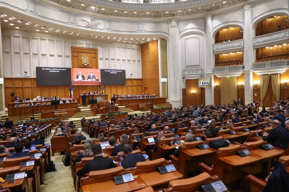 Votul de învestitură pentru Guvernul Mureșan, miercuri, în plenul reunit al Parlamentului| Foto: Inquam Photos / George Călin