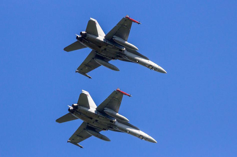 O dronă a pătruns în spațiul aerian al României: Două aeronave F-18 și un elicopter militar, ridicate de la sol