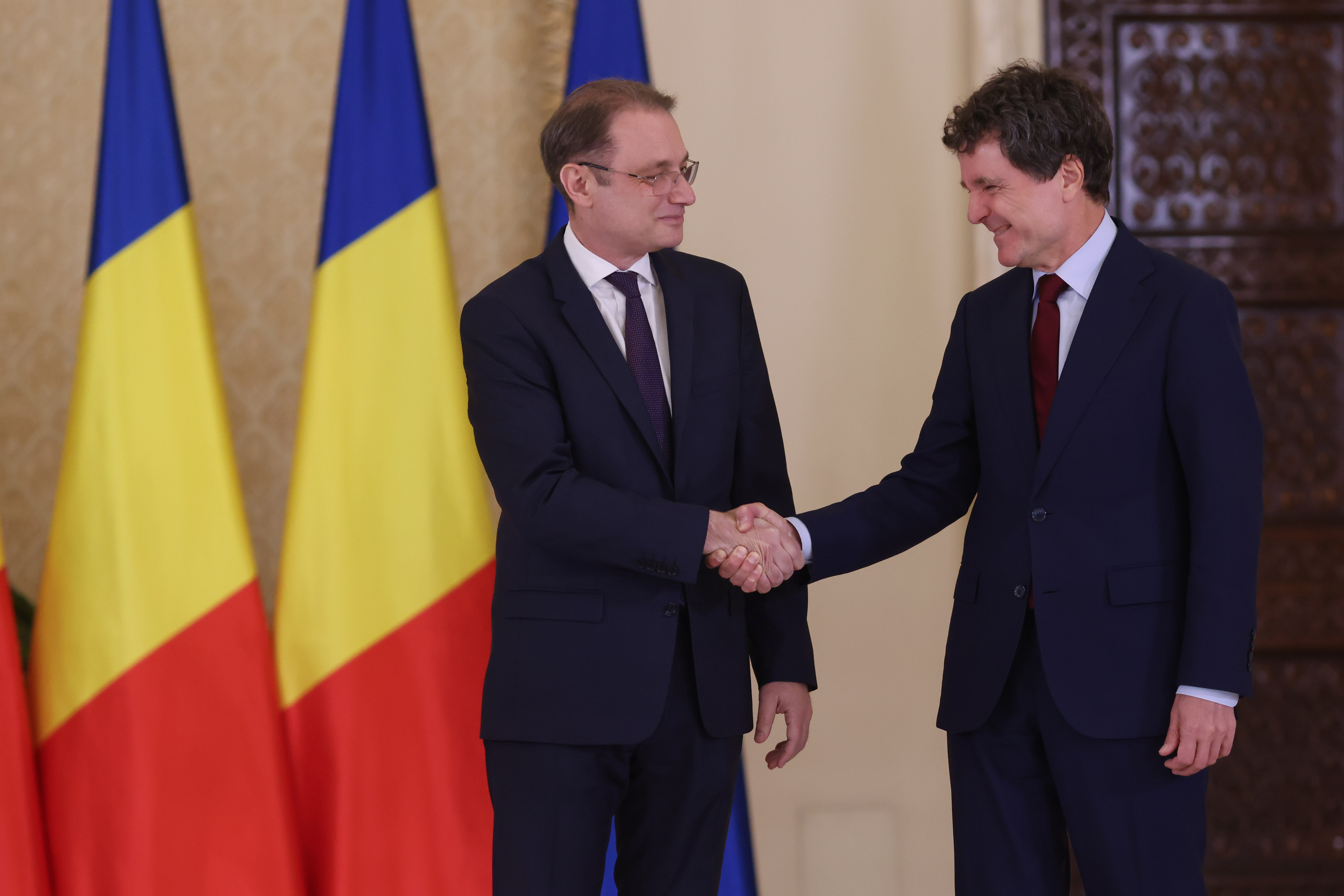 Luca Niculescu începe negocierile pentru formarea Guvernului: Calendarul consultărilor cu partidele politice| Foto: Inquam Photos / George Călin