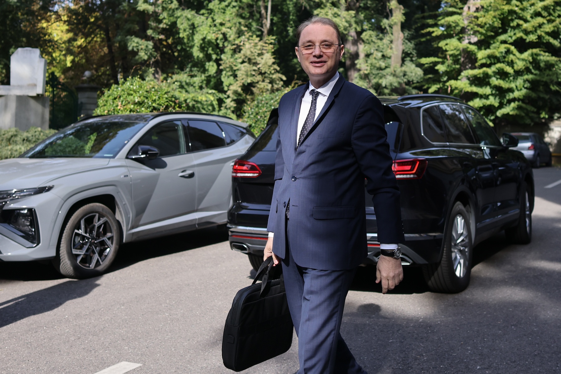 Premierul desemnat, Luca Niculescu, după primele negocieri cu PSD: „Am văzut deschidere în a găsi soluții” | Foto: Inquam Photos / George Călin