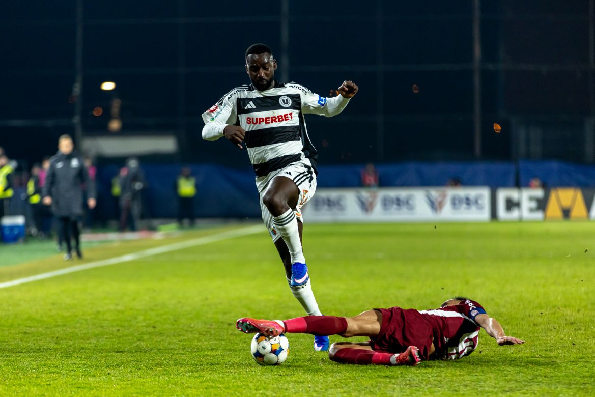 Derby-ul oraşului Cluj, disputat între CFR şi Universitatea, se va juca joi / Foto: Sergiu CRĂCIUN, redacția@monitorulcj.ro