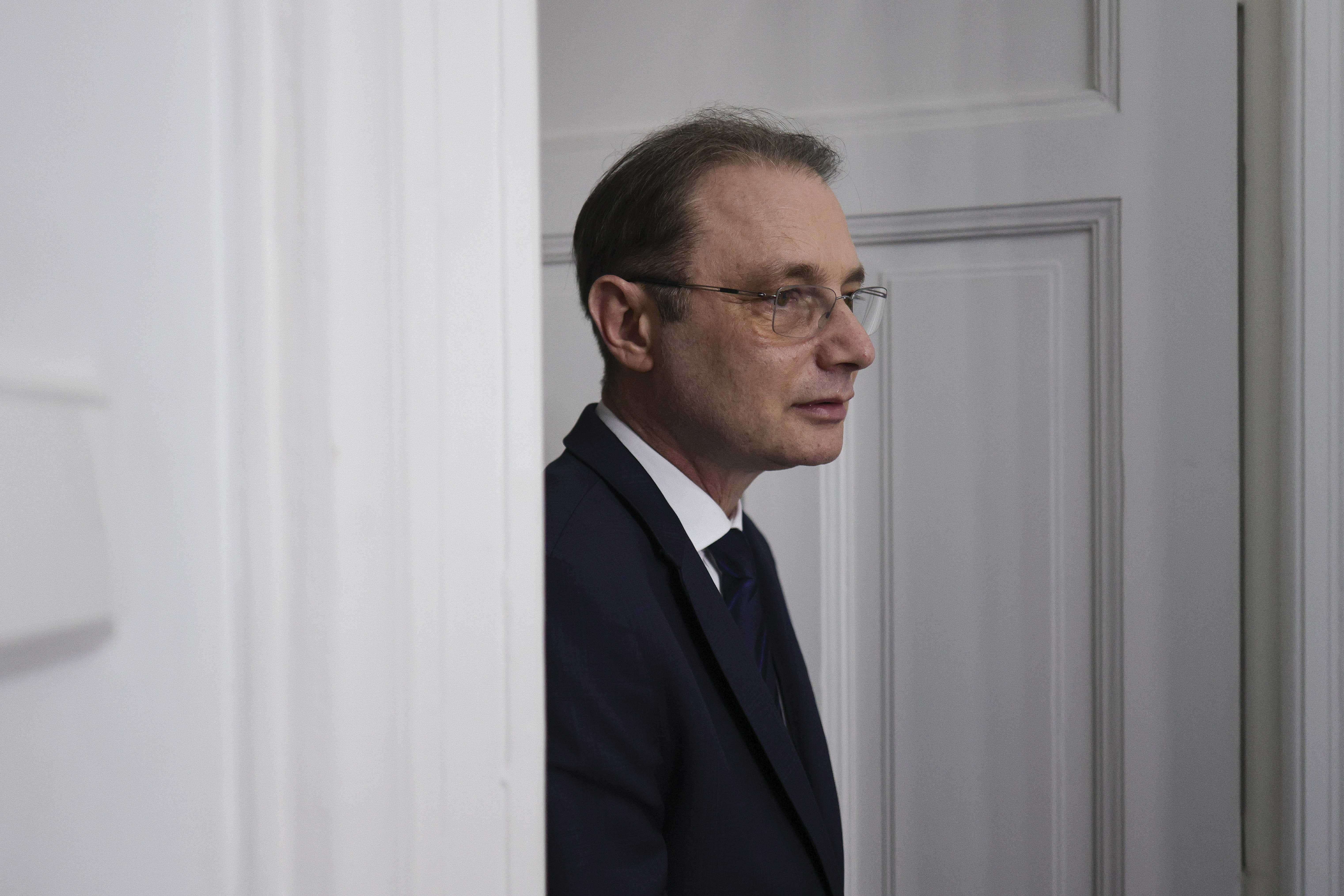 Luca Niculescu va depune joi, la Parlament, programul de guvernare și lista miniștrilor: „Cântărim cu atenţie toate formulele posibile”|Foto: Inquam Photos / Octav Ganea