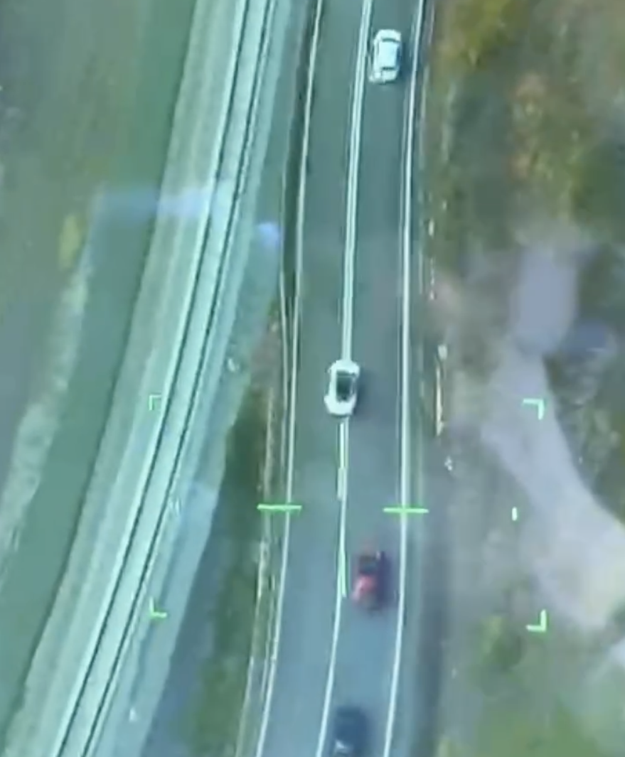 Patru șoferi lăsați fără permis după ce au depăși pe linie continuă în Cluj | Foto: Captură video, IPJ Cluj