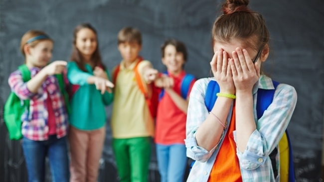 Sesizare de bullying la școală: unde o depui și ce trebuie să facă directorul