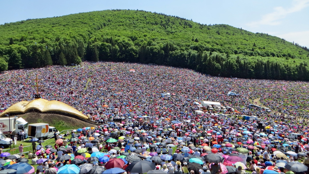 Mii de pelerini sunt așteptați la Șumuleu Ciuc pentru procesiunea de