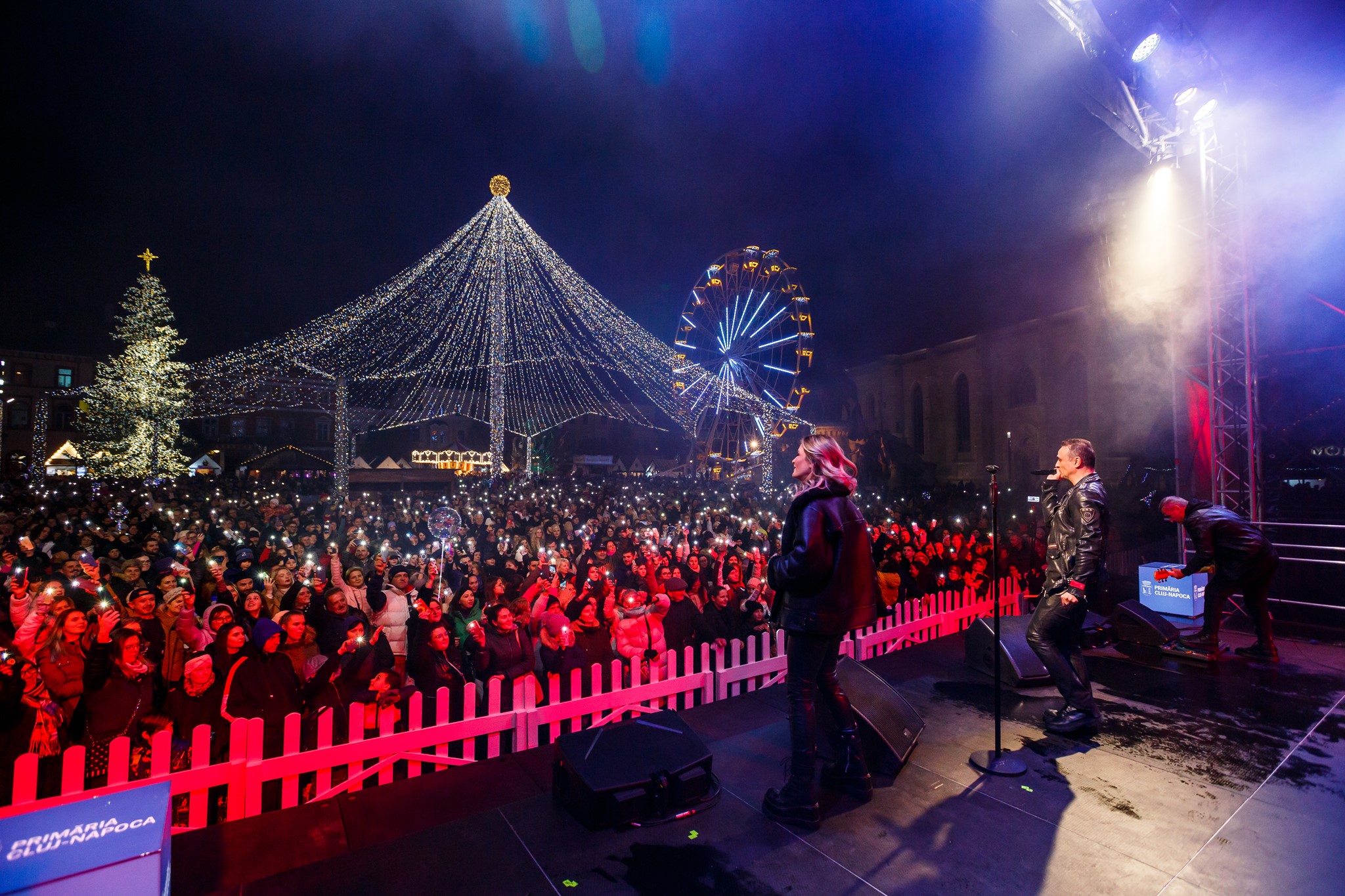 Direcția 5, show în Piața Unirii, la Târgul de Crăciun. Sute de clujeni