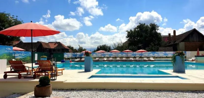 Apa caldă ca în țările tropicale – peste 30 de grade – vă așteaptă la ...