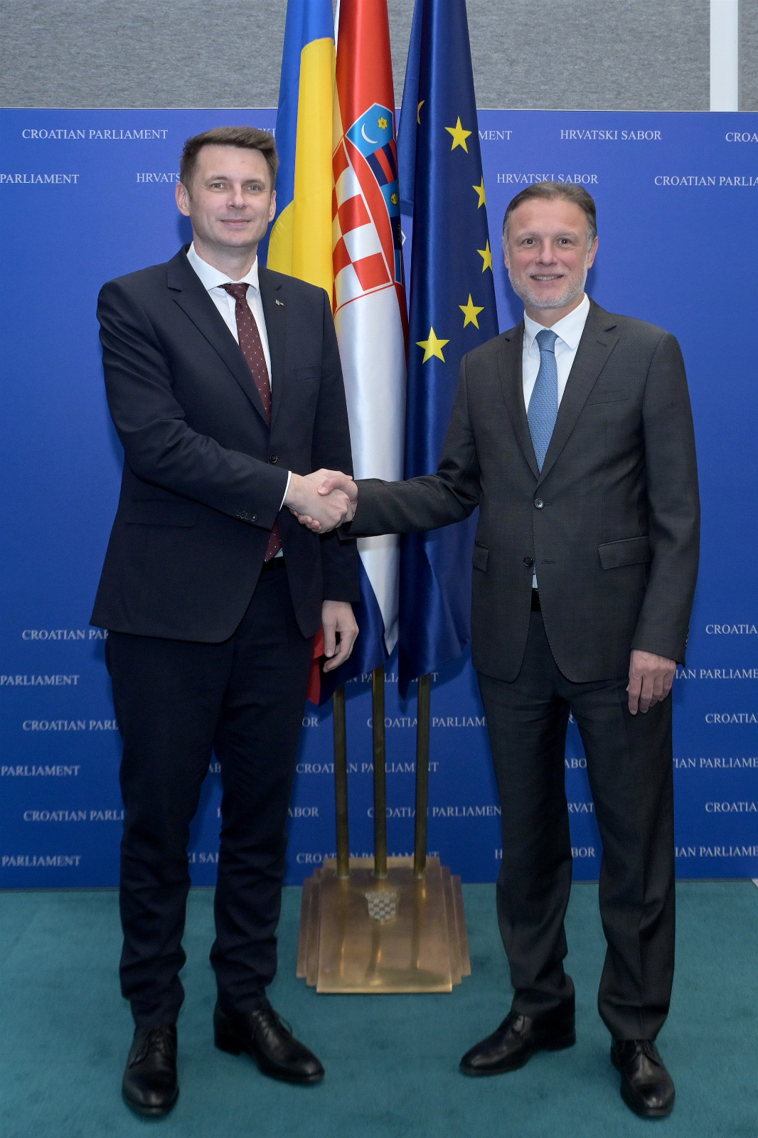 În marja Summitului I3M, președintele Senatului, Mircea Abrudean (PNL), a avut întâlniri bilaterale cu Gordan Jandroković, președintele Parlamentului Republicii Croația. Foto: Senatul României