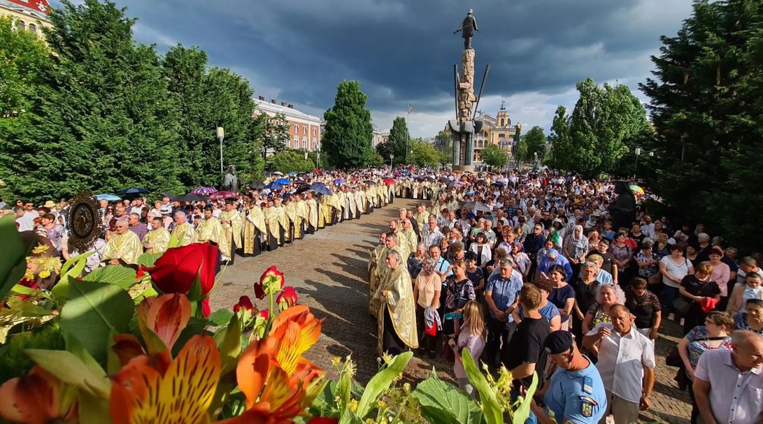 Procesiune impresionantă de Rusalii la Cluj
